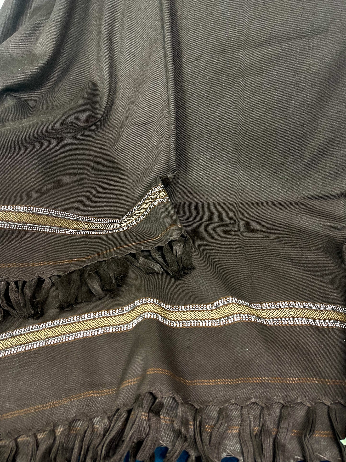 Brown Shawl - Flat Tussles